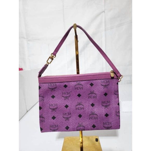 Authentic MCM Visetos Liz Shopper Pochette/Wristlet Purple - Picture 1 of 11